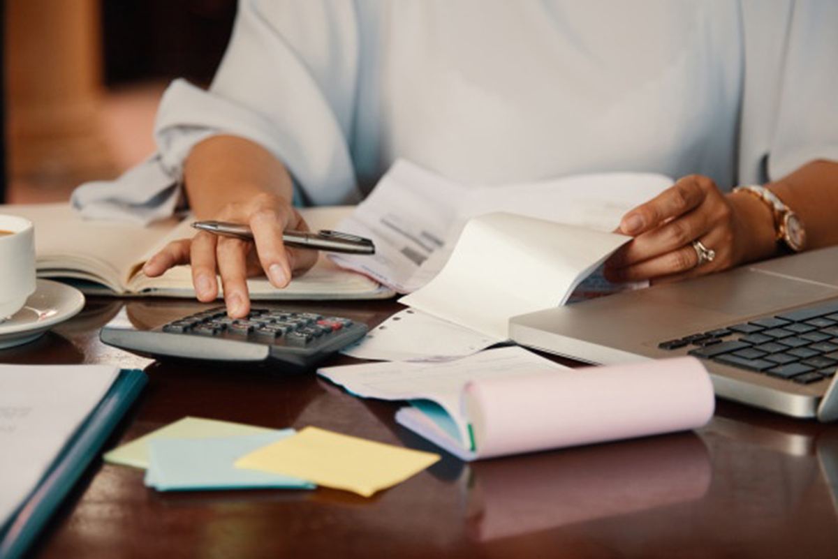 Nova lei de autoria de Luiz Durão obriga detalhar dívida no ato de cobrança