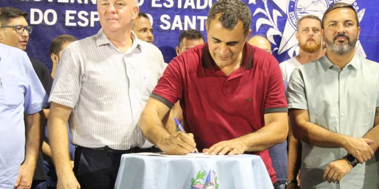 Governador cumpre agenda de ordens de serviço e inaugurações em Jaguaré