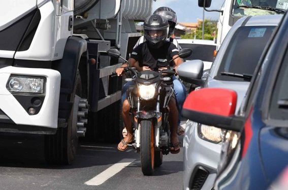 Trânsito de Linhares desrespeita o pedestre