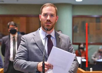 Renzo Vasconcelos sinalizou para instauração de mesa de negociação com os servidores