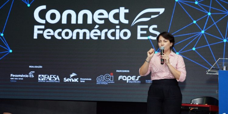 Maioria das mulheres capixabas atua nos setores de serviços e comércios