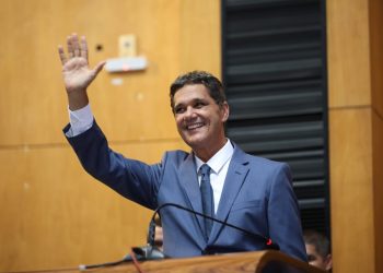 Ricardo Ferraço toma posse como governador do Espírito Santo